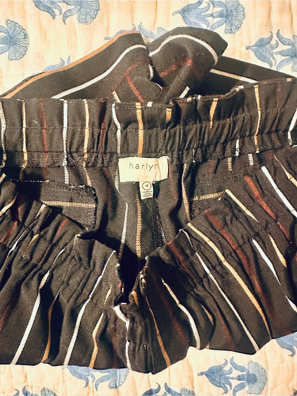 Anthropologie Harlyn navy vertical Striped paperbag-Waist Women's Shorts - Picture 7 of 12